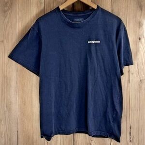 Patagonia Men's Navy Short Sleeve Tee